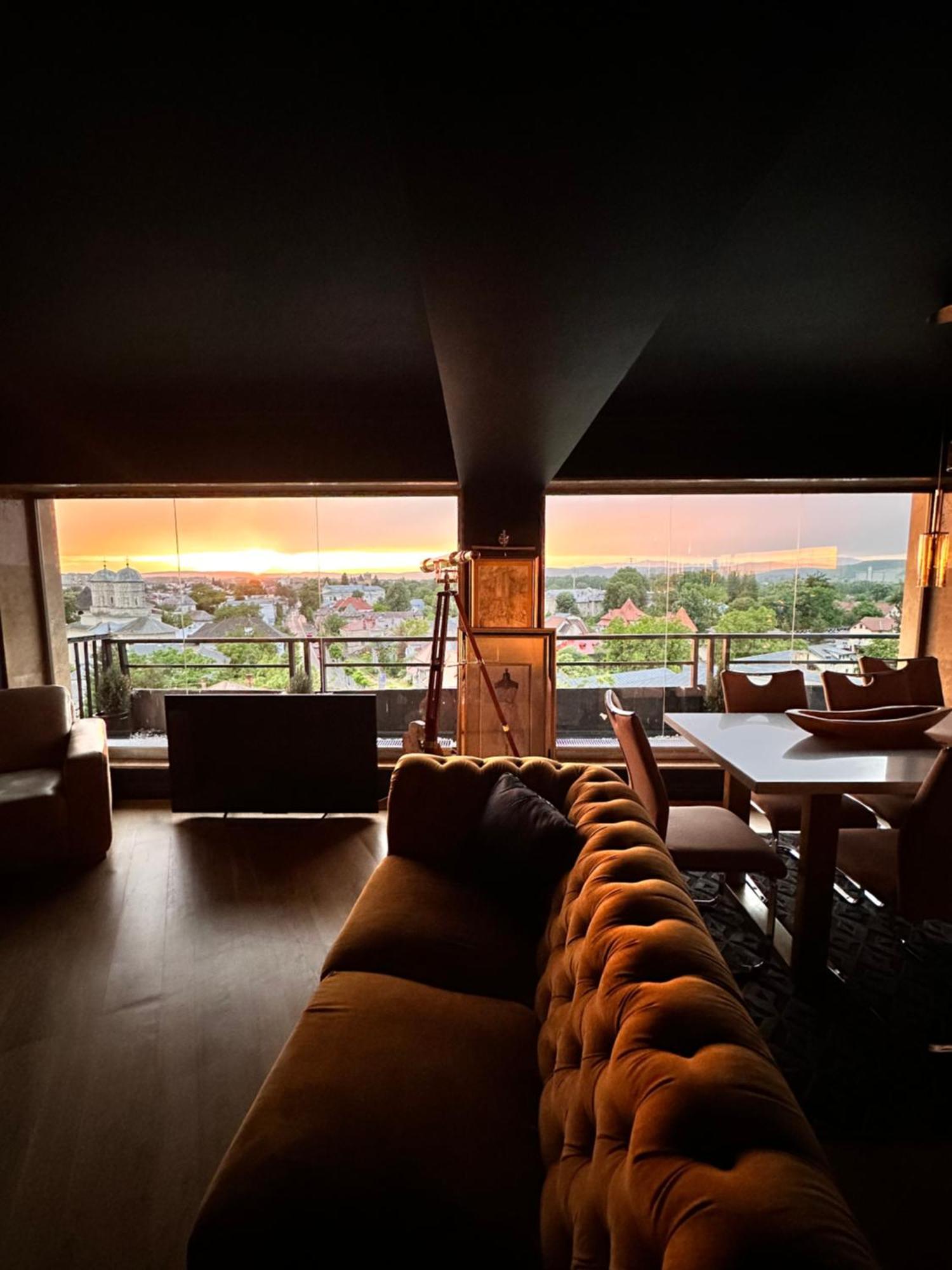 Noir Penthouse Apartment Targoviste Exterior foto